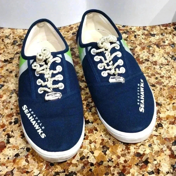 Seattle Seahawks Fan shoes - Picture 2 of 7